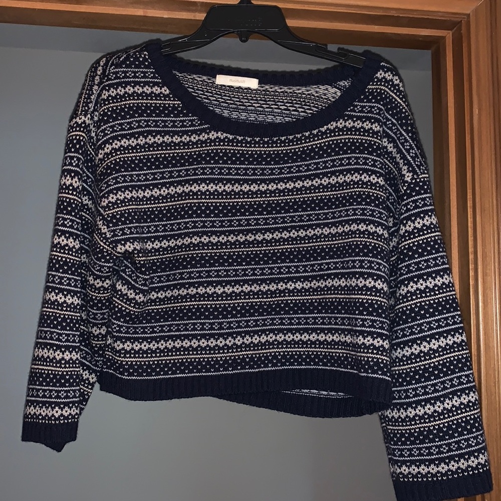 Cropped sweater